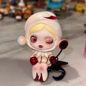 SKULLPANDA Image Of Reality Series Figures - The Duality (White) *CARD ONLY*